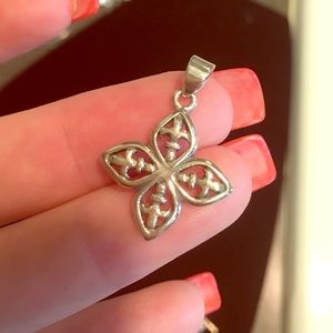 Vintage solid Sterling silver .925 pendant